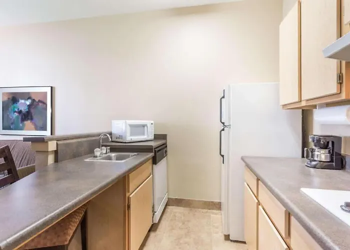 1 Bd 1 B Bnb3 Apartment