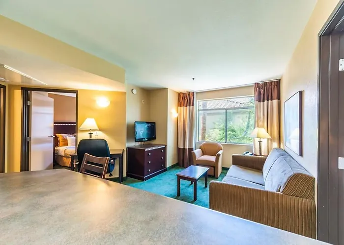 1 Bd 1 B Bnb3 Apartment *